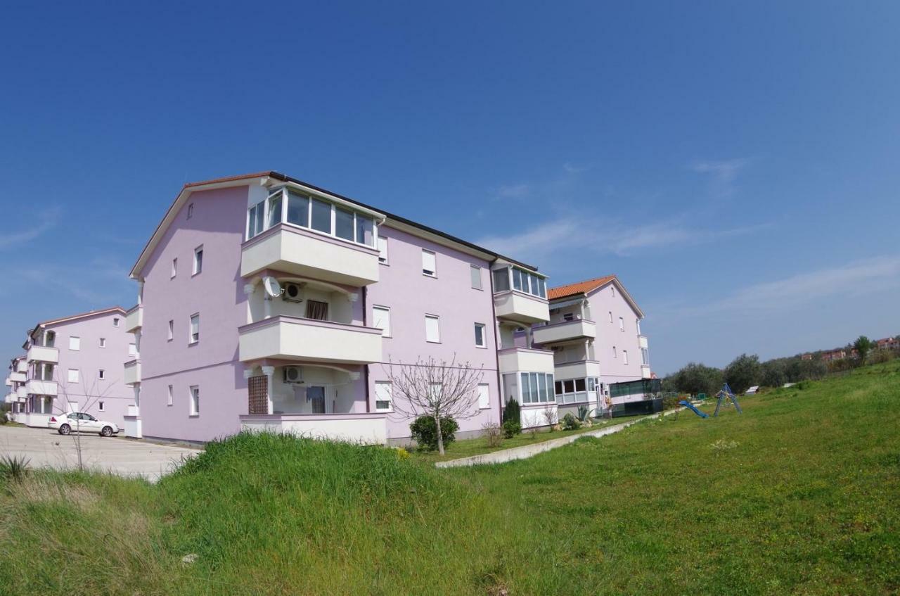 Apartment Keti Fazana Exterior photo